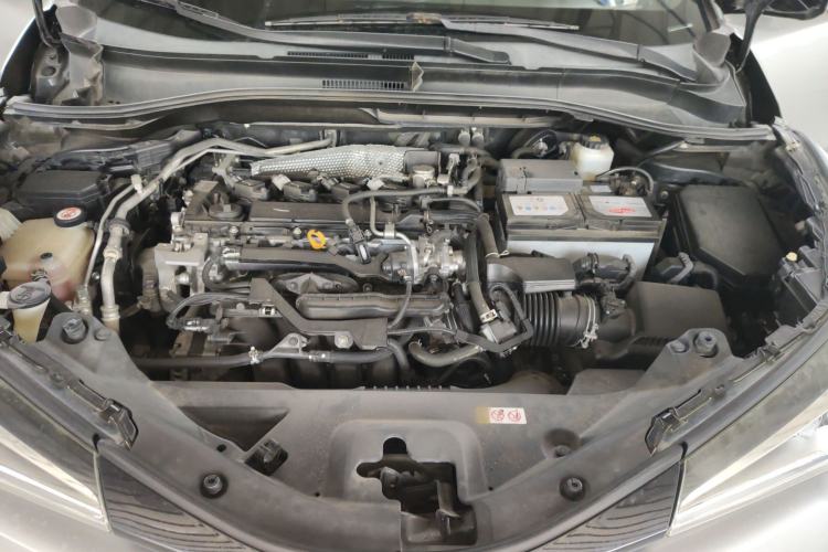 Used Toyota IZOA 2018 2.0L Yichi Version China VI Standard
