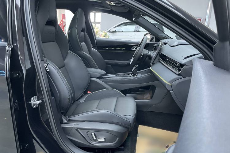 Used Lynk & Co 03 2023 1.5TD DCT JingPro
