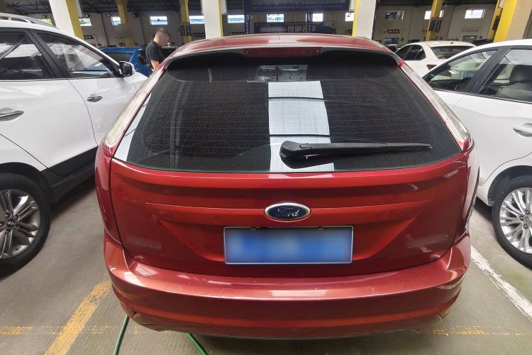 Used Ford Focus 2013 Hatchback Classic 1.8L Automatic Base Model
