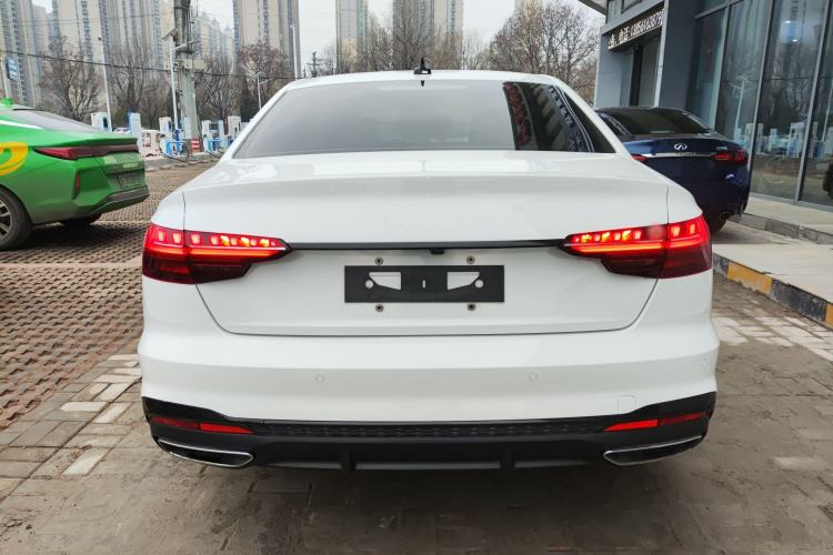 Used Audi A4L 2022 40 TFSI Luxury Dynamic Model