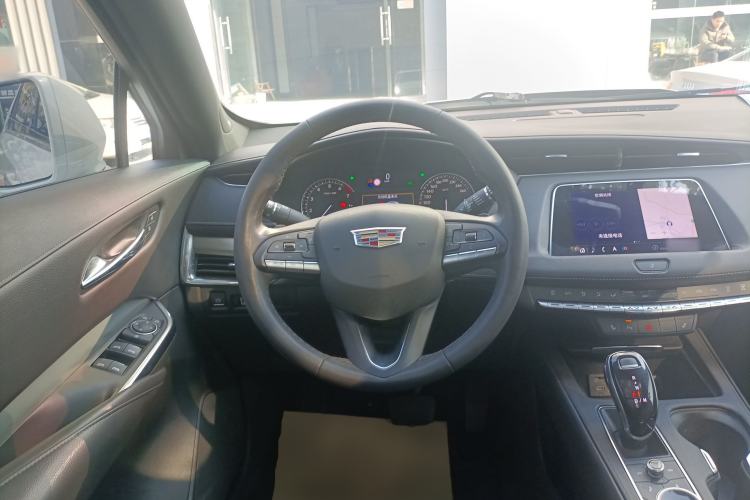 Used Cadillac XT4 2020 28T Two-Wheel-Drive Leading Version