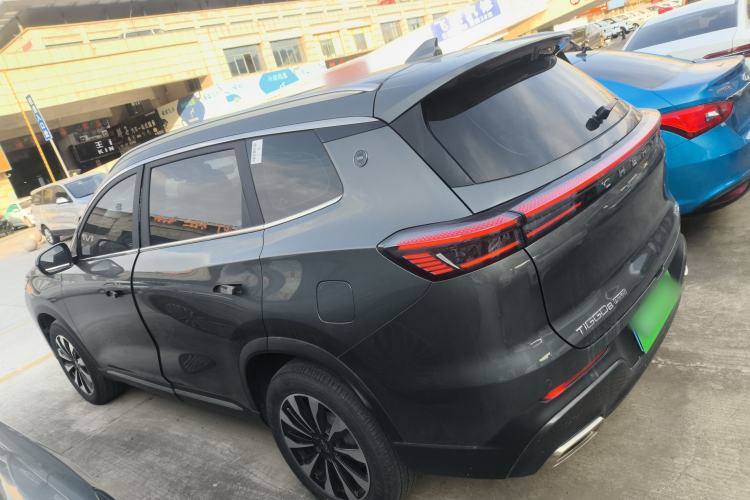 Used Chery Tiggo 8 PLUS 2025 290TGDI DCT Prestige 5-Seater
