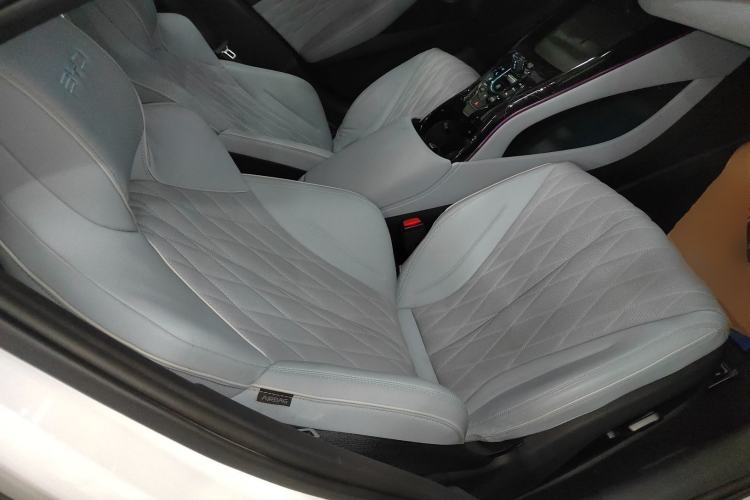 Used BYD Seal 2022 700 km Long-Range Rear-Wheel-Drive Version
