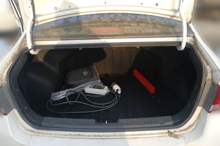 Used  300E 2017 Standard Model