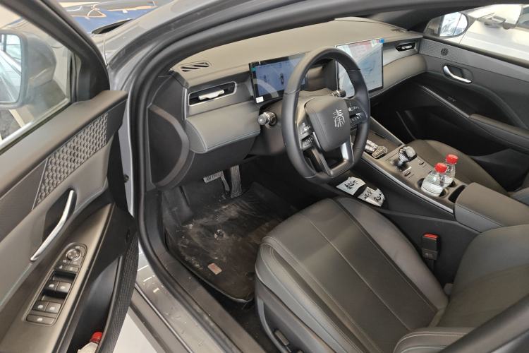 Used BYD Qin PLUS 2025 DM-i Smart Drive 120KM Superior Model