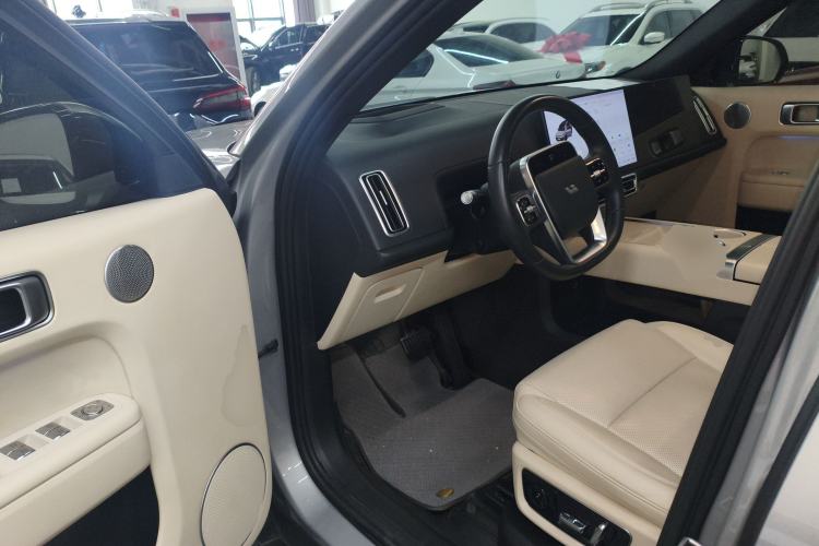 Used Li Auto L9 2022 Max model
