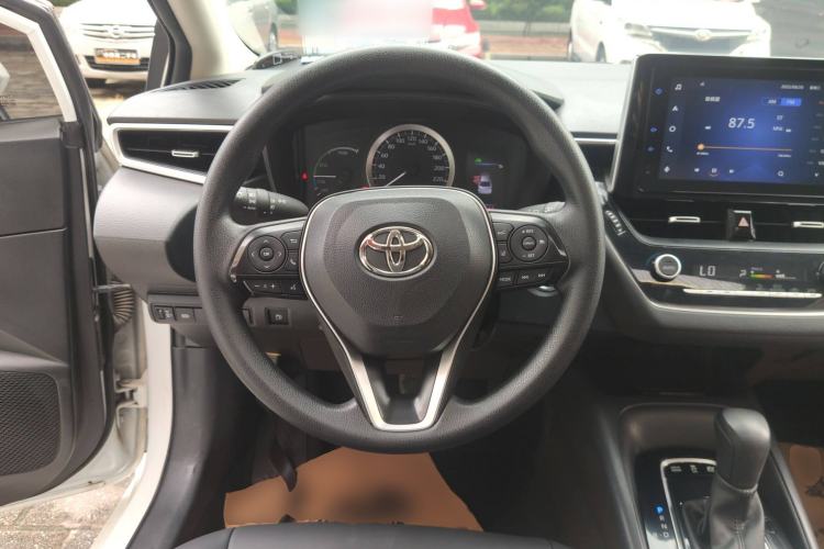 Used Toyota Corolla 2021 Dual-Motor 1.8L E-CVT Elite Edition
