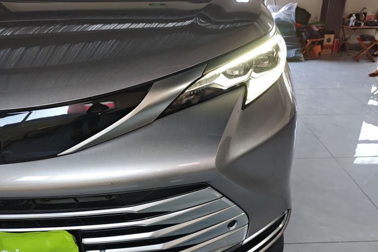 Used Toyota Sienna 2021 2.5L Hybrid Platinum Edition
