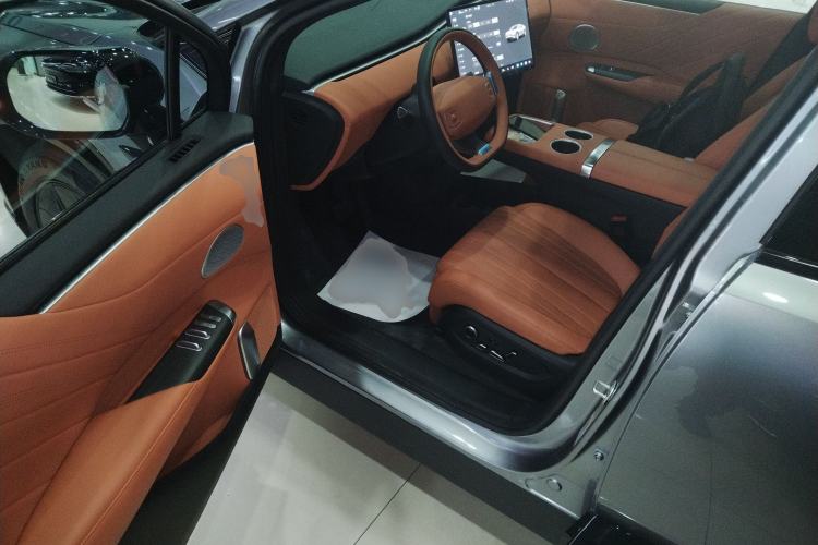 Used  E07 2025 Extended-Range Two-Wheel Drive 39 kWh Max Intelligent Driving Version