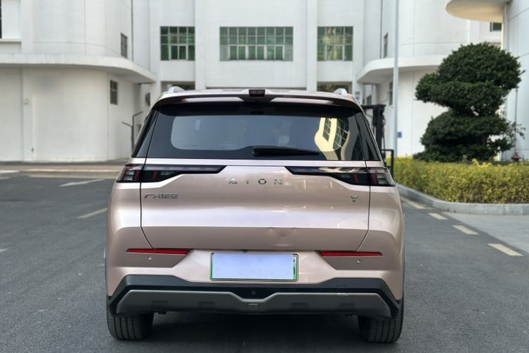 Used AION Y 2022 70 Tech Edition Lithium Iron Phosphate
