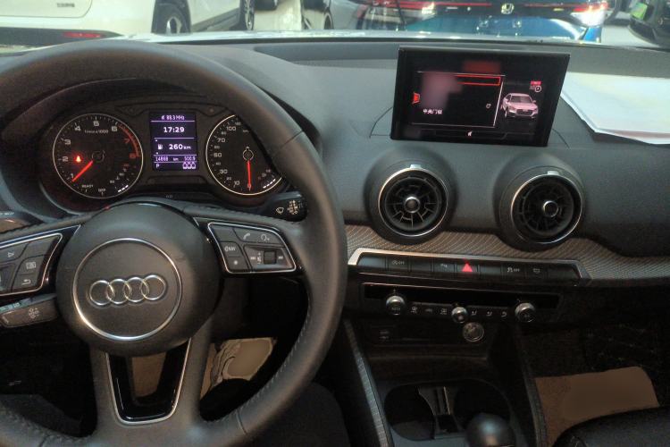 Used Audi Q2L 2021 35 TFSI Fashion Dynamic Model