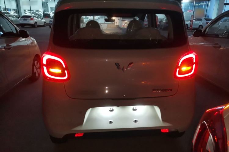 Used Wuling Hongguang MINIEV 2025 Four-Door Version Advanced Edition
