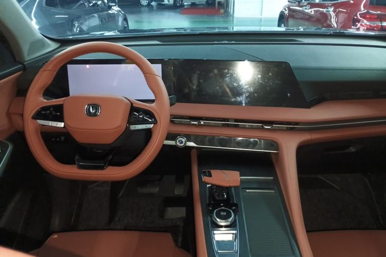 Used Changan CS75 PLUS 2023 3rd Generation 1.5T Automatic Prestige Model
