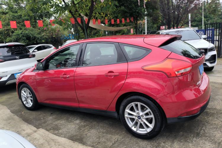 Used Ford Focus 2015 Hatchback 1.6L Automatic Fashion Edition