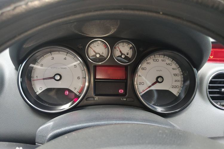 Used Peugeot 408 2013 2.0L Automatic Comfort Edition
