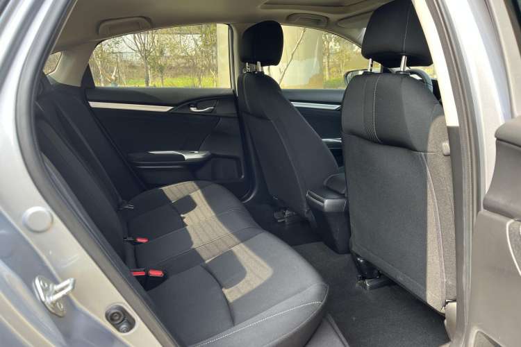 Used Honda Civic 2016 220TURBO CVT Luxury Edition
