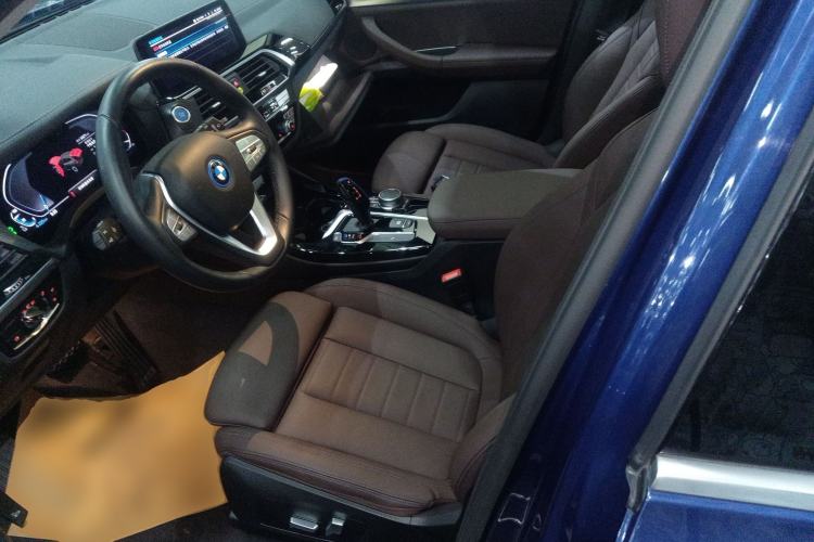 Used BMW iX3 2021 Updated Leading Edition
