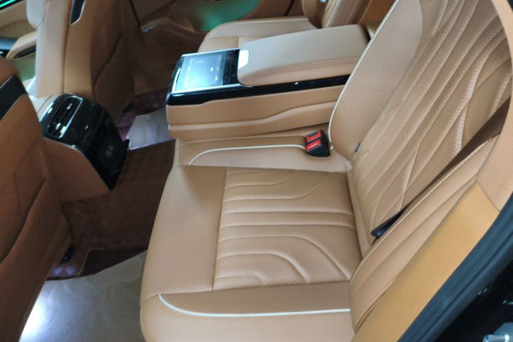 Used Hongqi H9 2024 2.0T Qixiang Luxury Business Edition