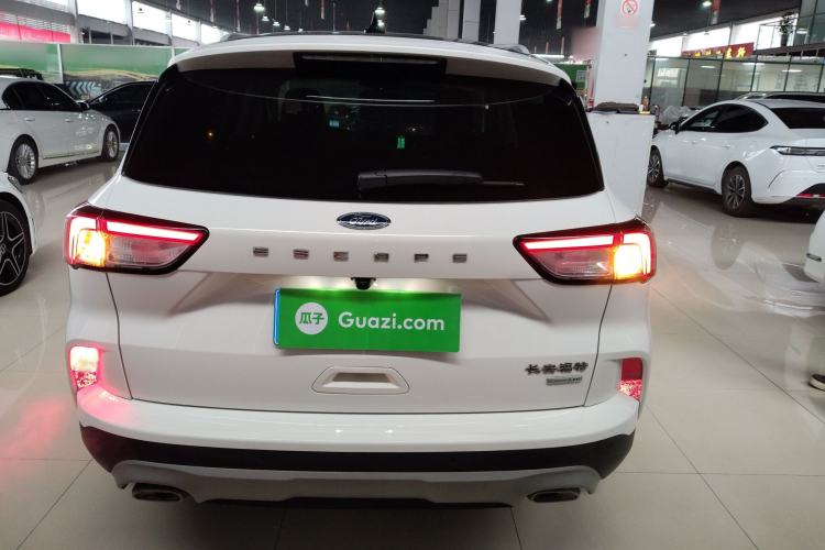 Used Ford Escape 2020 EcoBoost 245 Two-Wheel-Drive Titanium Edition