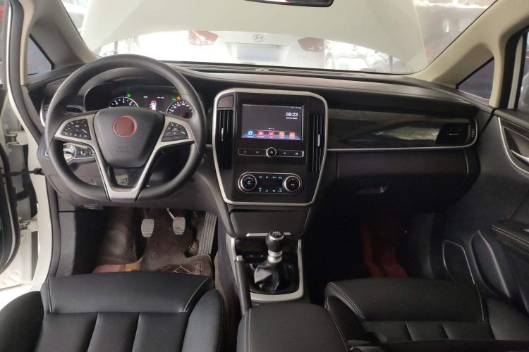 Used BYD Song MAX 2017 1.5T Manual Smart Connect Luxury 7-Seater
