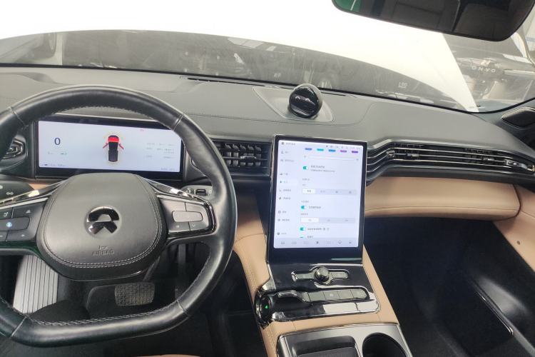 Used Nio ES8 2020 415 km Range 7-Seater Version