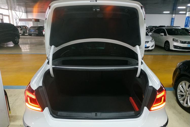 Used Volkswagen FAW-Volkswagen CC 2015 2.0 TSI Ultimate Model
