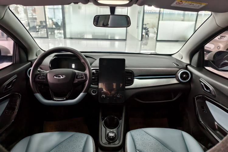 Used Chery Little Ant 2022 300 000 Yuan "Ant Fan" Edition "Extra Sweet" Version Lithium Iron Phosphate 29.2 kWh 30 kW 301 km
