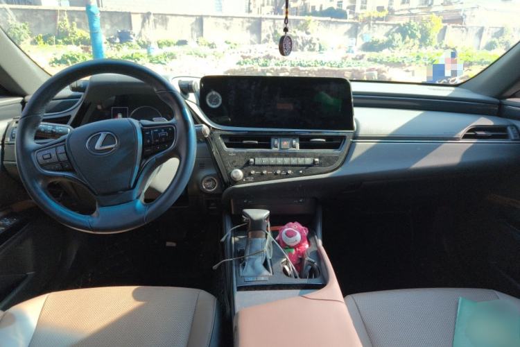 Used Lexus ES 2022 200 Excellence Edition