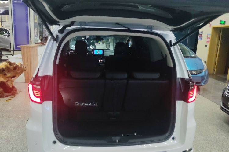 Used Honda Elysion 2022 2.0L eHEV Luxury Edition