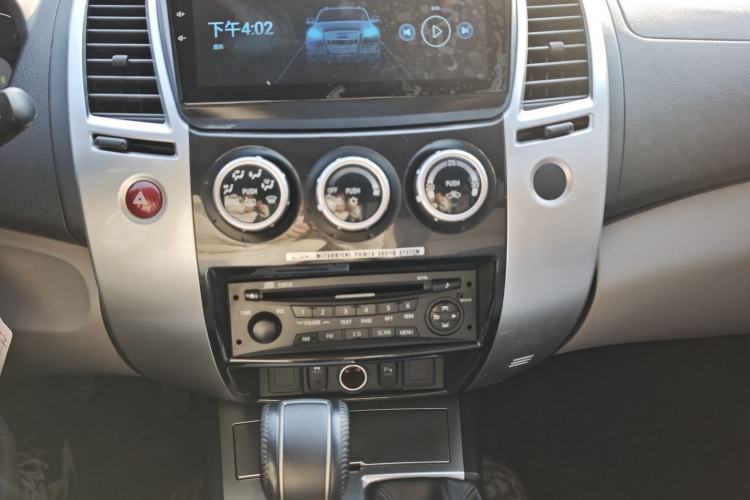 Used Mitsubishi Pajero Sport 2013 3.0L Automatic 4x4 Executive Edition