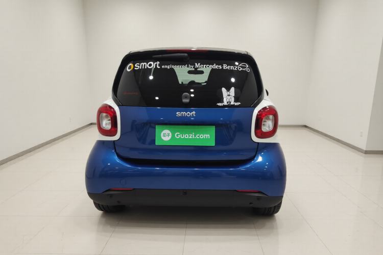Used  fortwo 2015 1.0L 52 kW Hardtop Passion Edition
