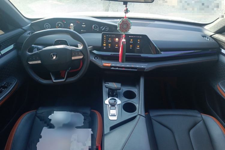 Used Changan UNI-V 2023 1.5T Prestige Model
