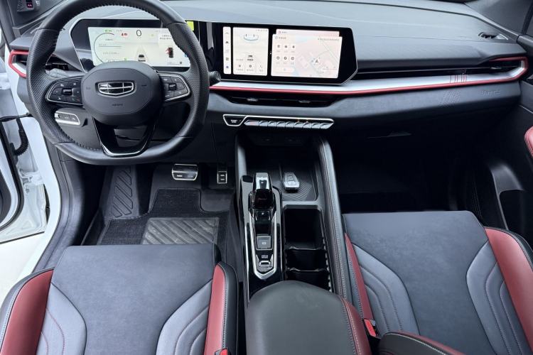 Used Geely Auto Coolray 2022 Bin Yue COOL 1.5TD DCT Battle Edition
