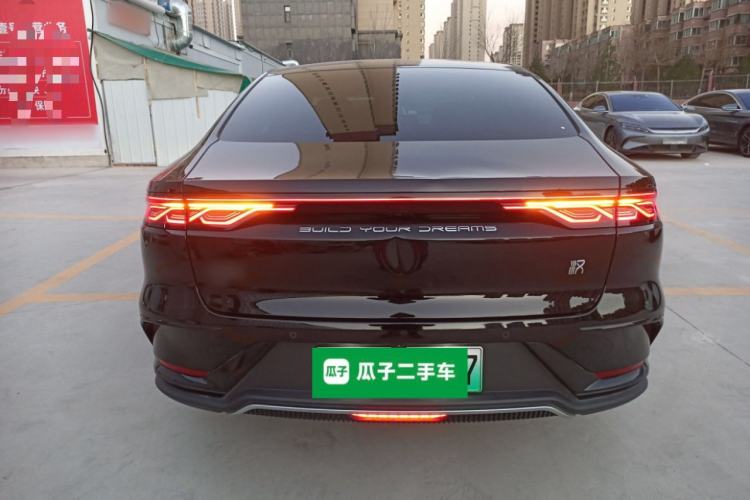 Used BYD Han 2024 EV Glory Edition 715KM Front-Wheel-Drive Flagship Model
