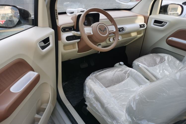 Used Wuling Hongguang MINIEV 2024 3rd Generation 215km Youth Edition