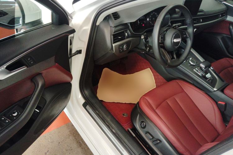 Used Audi A4L 2019 40 TFSI Ambition China VI
