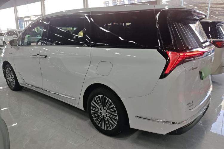 Used Buick GL8 New Energy 2024 Lu Zun Deluxe Edition 7-Seater
