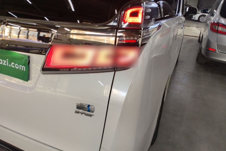 Used Toyota Vellfire 2019 Dual-Engine 2.5L HV Luxury Edition
