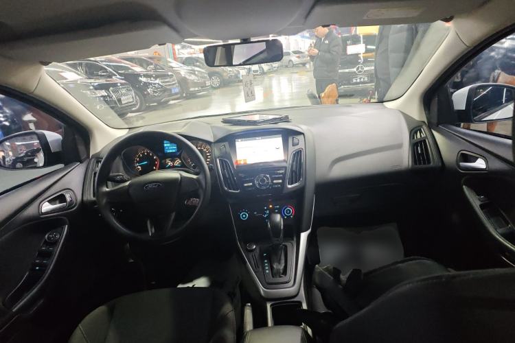 Used Ford Focus 2017 Hatchback 1.6L Automatic Comfort Plus SmartDrive Edition
