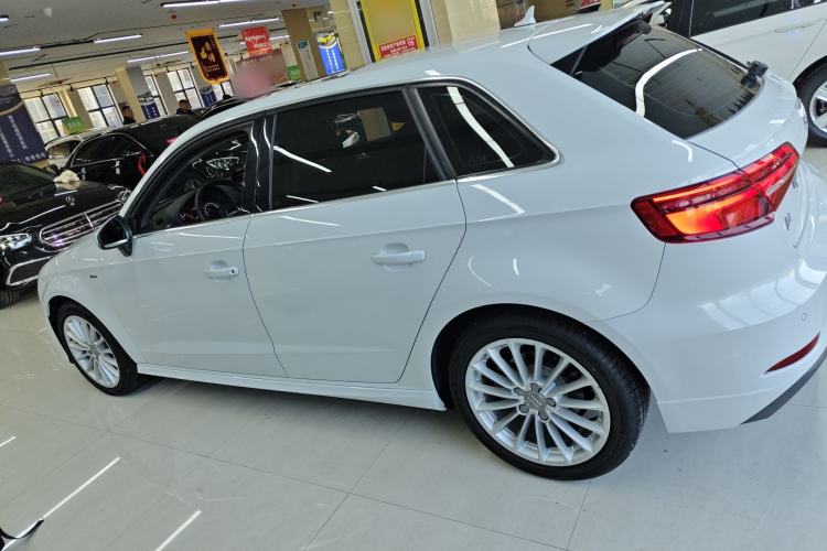 Used Audi A3 2018 30th Anniversary Edition Sportback 35 TFSI Fashion Model
