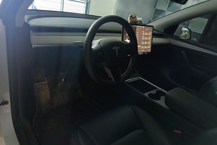 Used Tesla Model Y 2024 Rear-Wheel-Drive Version