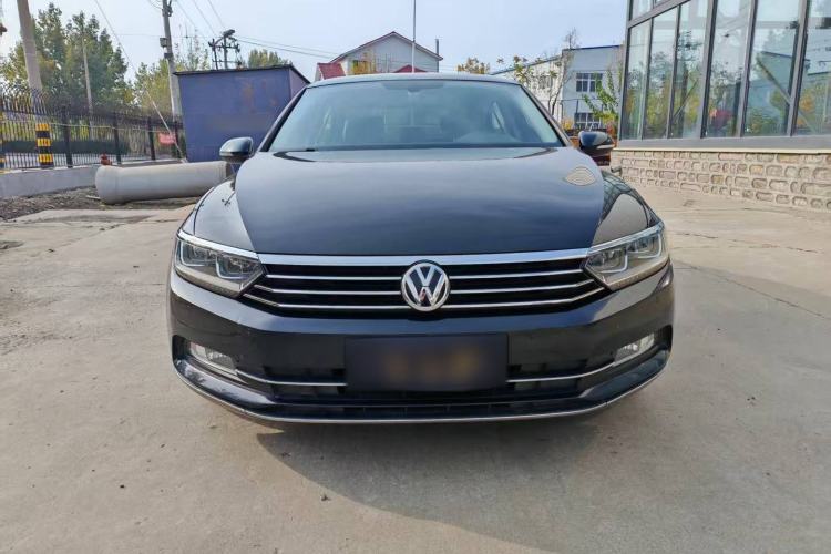 Used Volkswagen Magotan 2017 330TSI DSG Luxury Model
