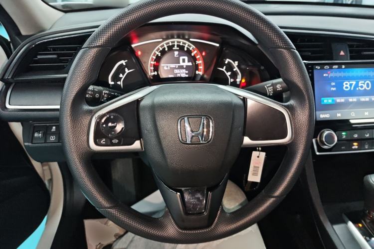 Used Honda Civic 2016 180TURBO CVT Comfort Version
