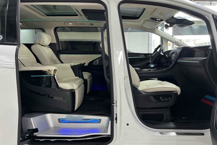 Used GAC Trumpchi E9 2023 E9 MAX
