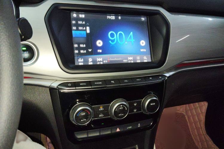 Used Haval H2 2018 1.5T Dual-Clutch Two-Wheel Drive Fashion Model China VI Standard
