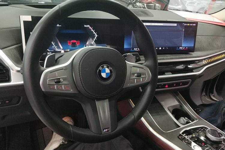 Used BMW X5 2023 xDrive 30Li Luxury M Sport Package