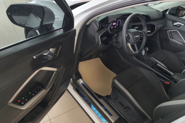 Used Audi Q3 2021 35 TFSI Progressive Dynamic Edition