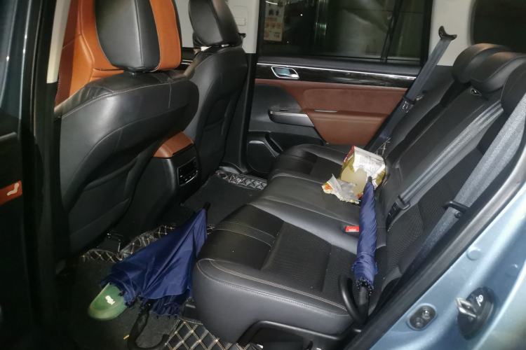 Used GAC Trumpchi GS8 2017 320T Two-Wheel Drive Luxury Smart Connectivity Version (7 Seats)
