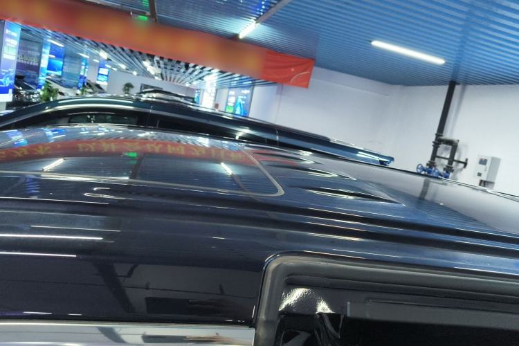 Used VOYAH Dream 2025 EV Four-Wheel Drive Flagship Kunpeng Edition
