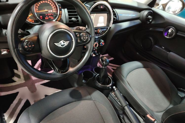 Used  MINI 2014 1.5T COOPER Fun
